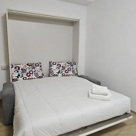 Dimora Margherita 아파트 콘베르사노