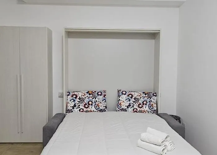 Dimora Margherita شقة كونفيرسانو