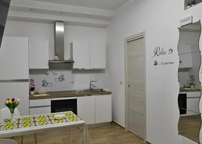 شقة Dimora Margherita *